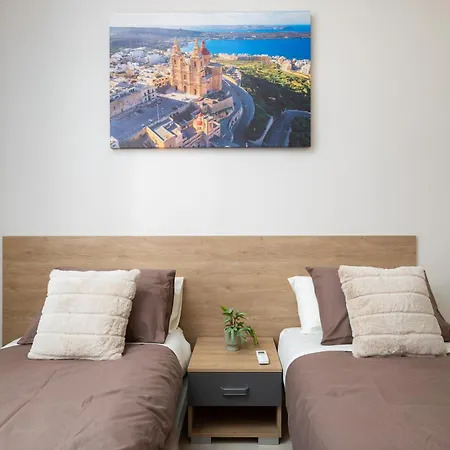 Edka - Modern Sunlit 2bd With Balconies - Close To Sliema Promenade, St Julian's & St Georges Bay شقة *