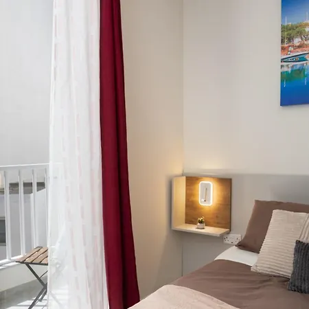 Edka - Modern Sunlit 2bd With Balconies - Close To Sliema Promenade, St Julian's & St Georges Bay شقة *