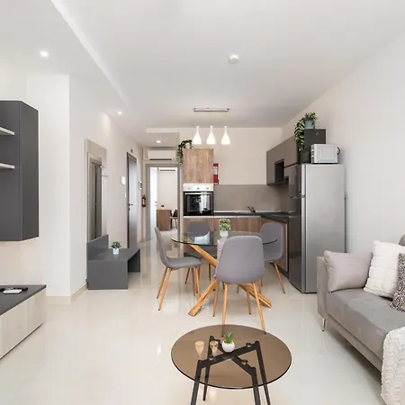 Edka - Modern Sunlit 2bd With Balconies - Close To Sliema Promenade, St Julian's & St Georges Bay *