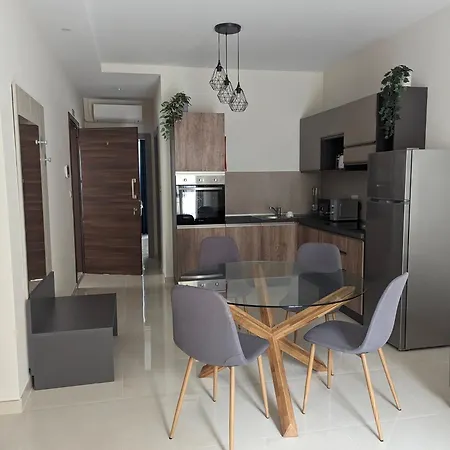 Edka - Modern Sunlit 2bd With Balconies - Close To Sliema Promenade, St Julian's & St Georges Bay *