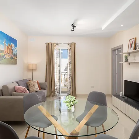 Apartament Edka - Modern Sunlit 2bd With Balconies - Close To Sliema Promenade, St Julian's & St Georges Bay *