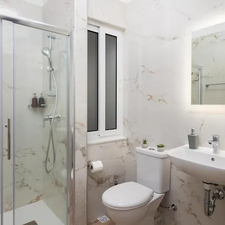 Appartement Edka - Modern Sunlit 2bd With Balconies - Close To Sliema Promenade, St Julian's & St Georges Bay Gzira