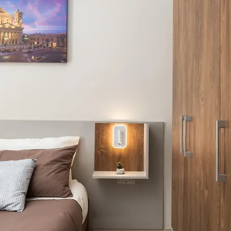 Apartament Edka - Modern Sunlit 2bd With Balconies - Close To Sliema Promenade, St Julian's & St Georges Bay