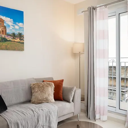 Edka - Modern Sunlit 2bd With Balconies - Close To Sliema Promenade, St Julian's & St Georges Bay Daire