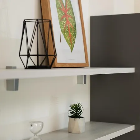 Apartment Edka - Modern Sunlit 2bd With Balconies - Close To Sliema Promenade, St Julian's & St Georges Bay