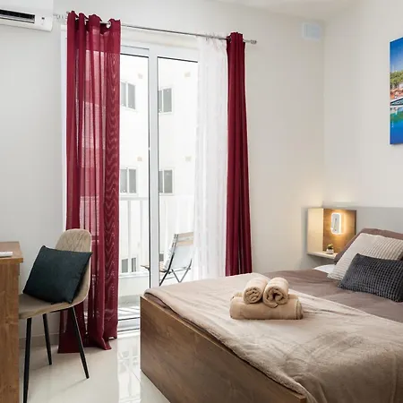 Edka - Modern Sunlit 2bd With Balconies - Close To Sliema Promenade, St Julian's & St Georges Bay