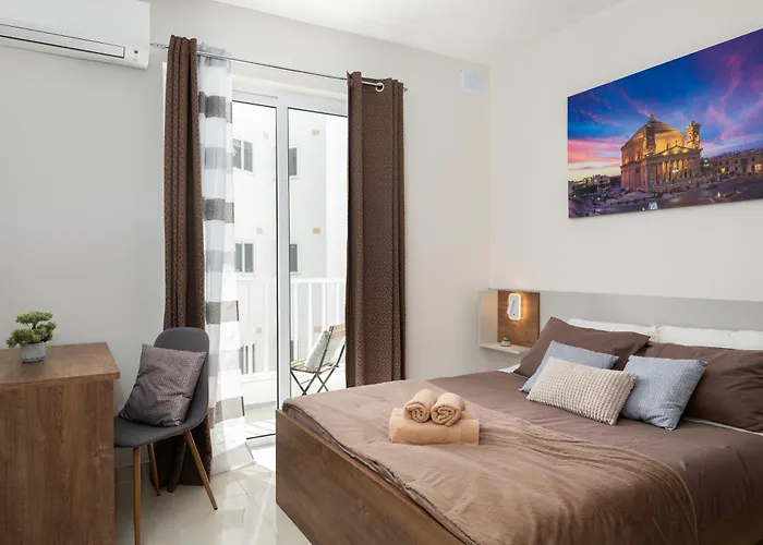 Edka - Modern Sunlit 2bd With Balconies - Close To Sliema Promenade, St Julian's & St Georges Bay Apartment